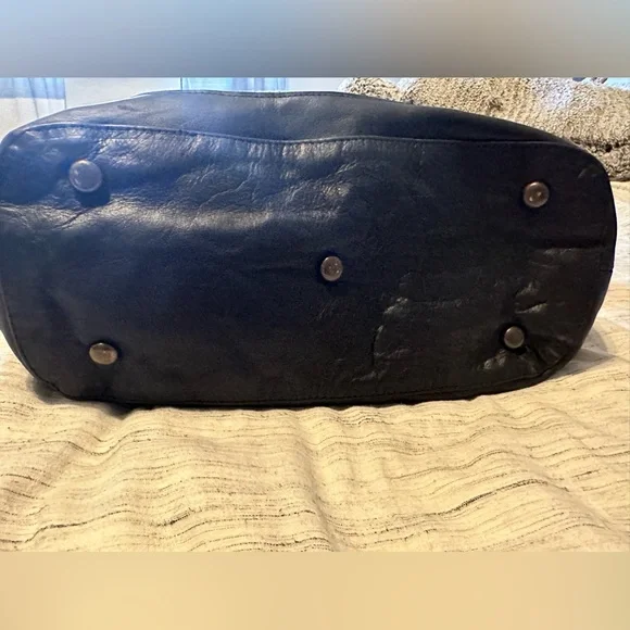 Nena & Co. Black Leather Bag with Colorful Pattern - Picture 4 of 6